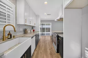 9325 Terra Linda Dr, Elk Grove, CA 95624 - Photo 6