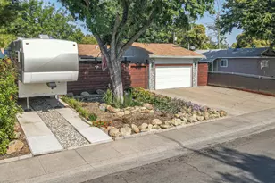 7520 Candlewood Way, Sacramento, CA 95822 - Photo 2