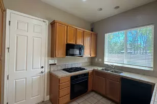 6100 Palmaya Ln, Orangevale, CA 95662 - Photo 4