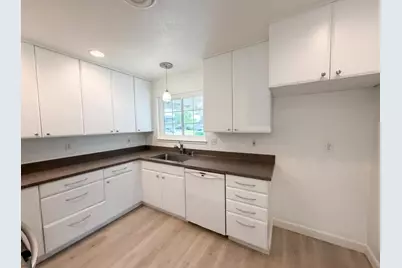 6840 Oaklawn Way, Fair Oaks, CA 95628 - Photo 12