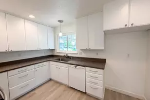 6840 Oaklawn Way, Fair Oaks, CA 95628 - Photo 12