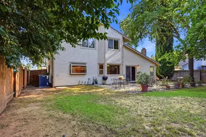 8929 Castle Park Drive, Elk Grove, CA 95624 - Photo 36