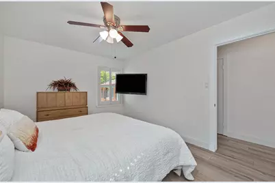 6039 McMahon Drive, Sacramento, CA 95824 - Photo 26