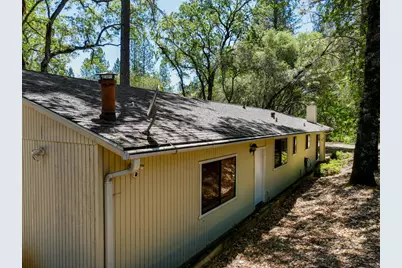 19135 Lake Forest Drive, Penn Valley, CA 95946 - Photo 24