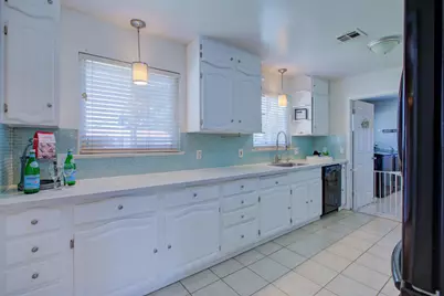 2112 Portola Avenue, Stockton, CA 95209 - Photo 16