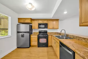 9118 Madison Green Ln, Orangevale, CA 95662 - Photo 16