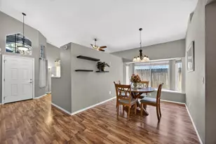6906 Hollybrook Dr, Sacramento, CA 95823 - Photo 12
