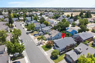 6906 Hollybrook Dr, Sacramento, CA 95823 - Photo 48