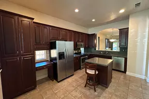 5814 Anchor Bay Way, Elk Grove, CA 95758 - Photo 4