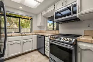 7835 Windsor Ln, Citrus Heights, CA 95610 - Photo 8