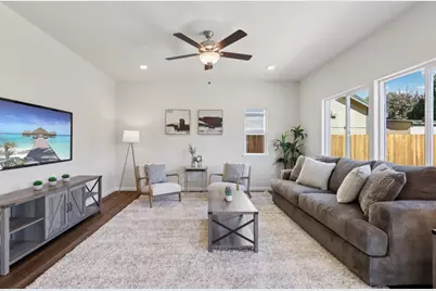 9136 Hensley Way, Elk Grove, CA 95758 - Photo 4
