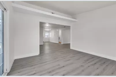 7988 Valley Green Drive, Sacramento, CA 95823 - Photo 22