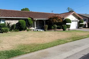7722 Woodside Dr, Stockton, CA 95207 - Photo 2