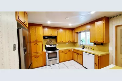 7722 Woodside Drive, Stockton, CA 95207 - Photo 12