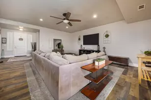 21187 E Rose Clover Ln, Linden, CA 95236 - Photo 16