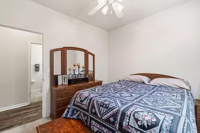 9401 Canmoor Circle, Elk Grove, CA 95758 - Photo 20