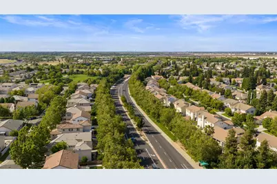 9401 Canmoor Circle, Elk Grove, CA 95758 - Photo 48