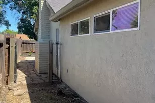 8347 Cherbourg Ct, Stockton, CA 95210 - Photo 32