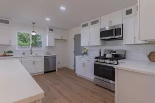 2293 68th Ave, Sacramento, CA 95822 - Photo 2