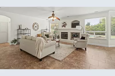 10077 Cristo Drive, Sacramento, CA 95829 - Photo 4