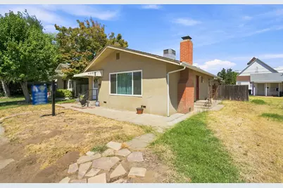 221 W 1st Street, Ripon, CA 95366 - Photo 4