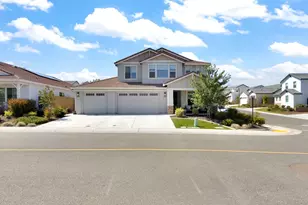 2940 Laredo Dr, Rocklin, CA 95765 - Photo 2