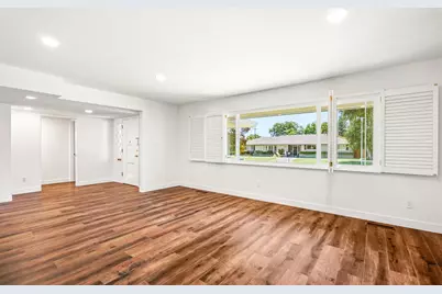 1241 Norfolk Way, Sacramento, CA 95831 - Photo 6