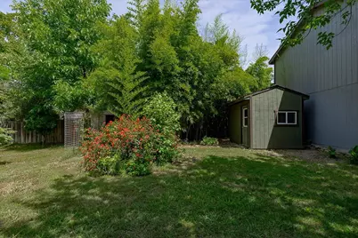 7009 Larkspur Avenue, Citrus Heights, CA 95610 - Photo 36
