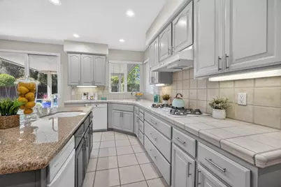 5500 Tierra Gardens Lane, Carmichael, CA 95608 - Photo 18