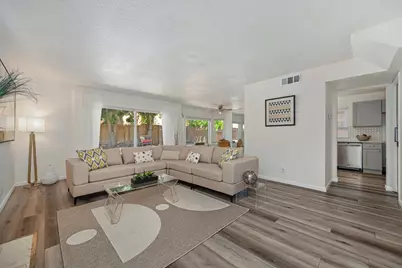 8090 Calle Royale Way, Sacramento, CA 95823 - Photo 6