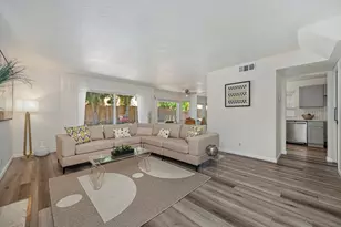 8090 Calle Royale Way, Sacramento, CA 95823 - Photo 6