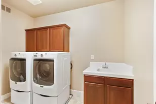 5950 Tanus Cir, Rocklin, CA 95677 - Photo 54