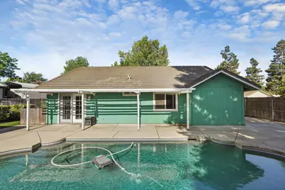625 Vineyards Court, Galt, CA 95632 - Photo 32