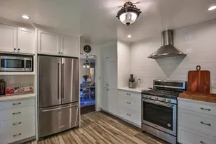 936 Commons Dr, Sacramento, CA 95825 - Photo 8