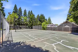 7330 Stratford Pl, Sacramento, CA 95842 - Photo 36