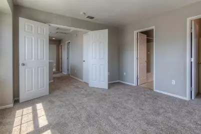 6871 Newport Cove Way, Sacramento, CA 95823 - Photo 12