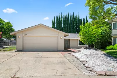 7129 Dawn View Court, Citrus Heights, CA 95621 - Photo 2
