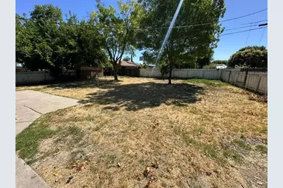 2194 Meadowbrook Avenue, Merced, CA 95348 - Photo 12
