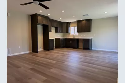 8243 Onyx Court, Stockton, CA 95210 - Photo 6