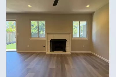 8243 Onyx Court, Stockton, CA 95210 - Photo 8
