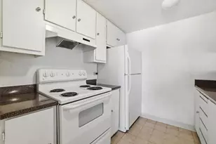 914 Roundtree Ct, Sacramento, CA 95831 - Photo 14