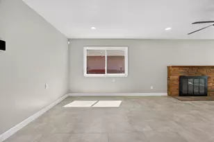 7012 Amherst St, Sacramento, CA 95822 - Photo 6