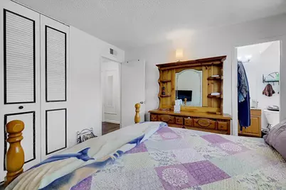 7048 Kilkenny Drive, Sacramento, CA 95842 - Photo 18