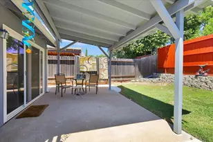 7048 Kilkenny Dr, Sacramento, CA 95842 - Photo 20