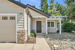 4949 Juniper Hill Pl, Antelope, CA 95843 - Photo 2