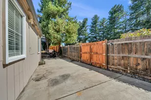 4949 Juniper Hill Pl, Antelope, CA 95843 - Photo 22