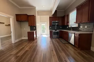 2115 3rd St, Sacramento, CA 95818 - Photo 2