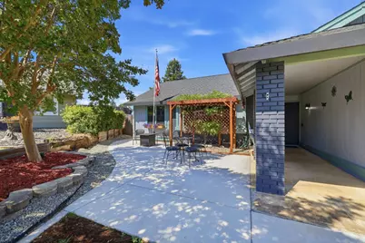 1314 Carnation Court, Roseville, CA 95661 - Photo 2