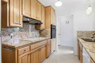 1515 Auburn Way, Woodland, CA 95695 - Photo 6