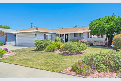 1515 Auburn Way, Woodland, CA 95695 - Photo 2